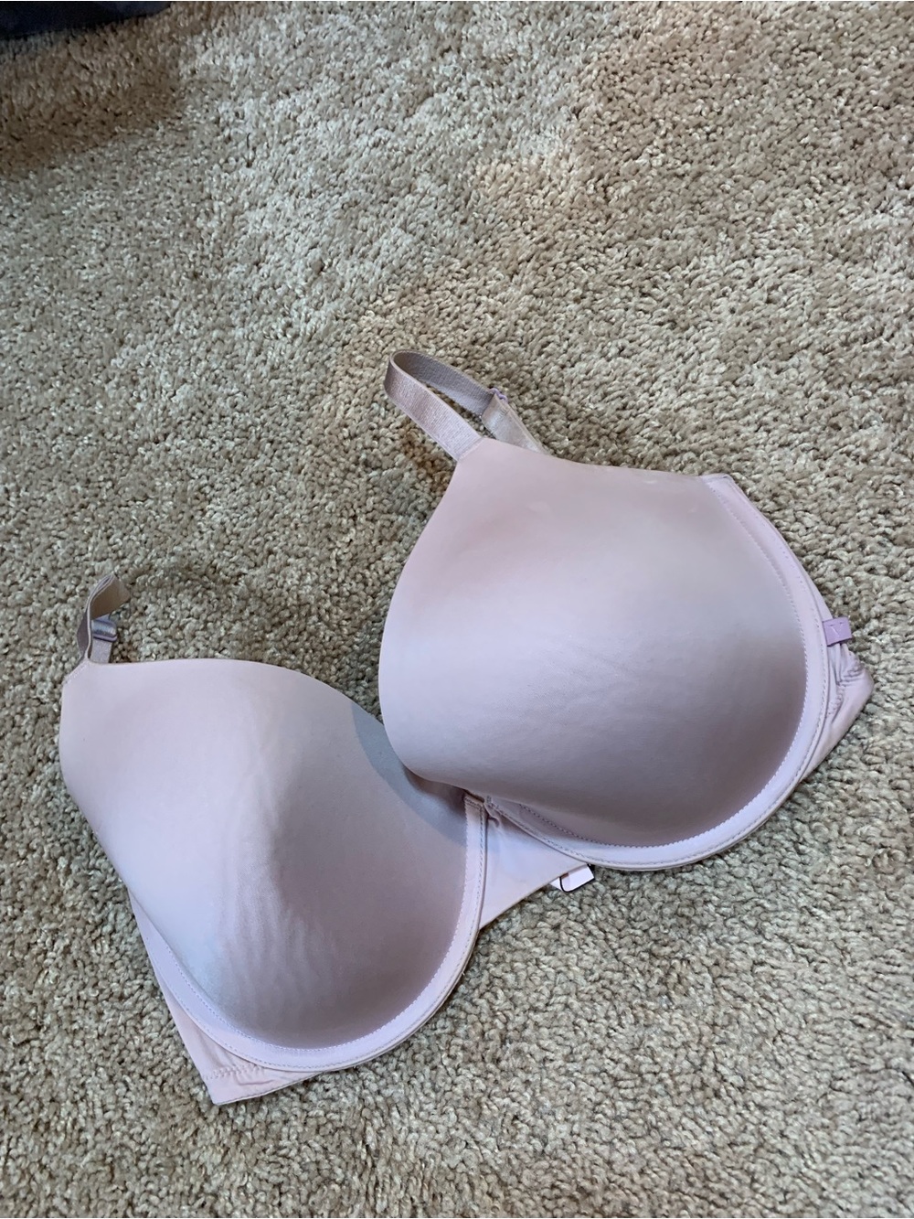 Victoria's Secret Light Pink Seamless Molded Bra